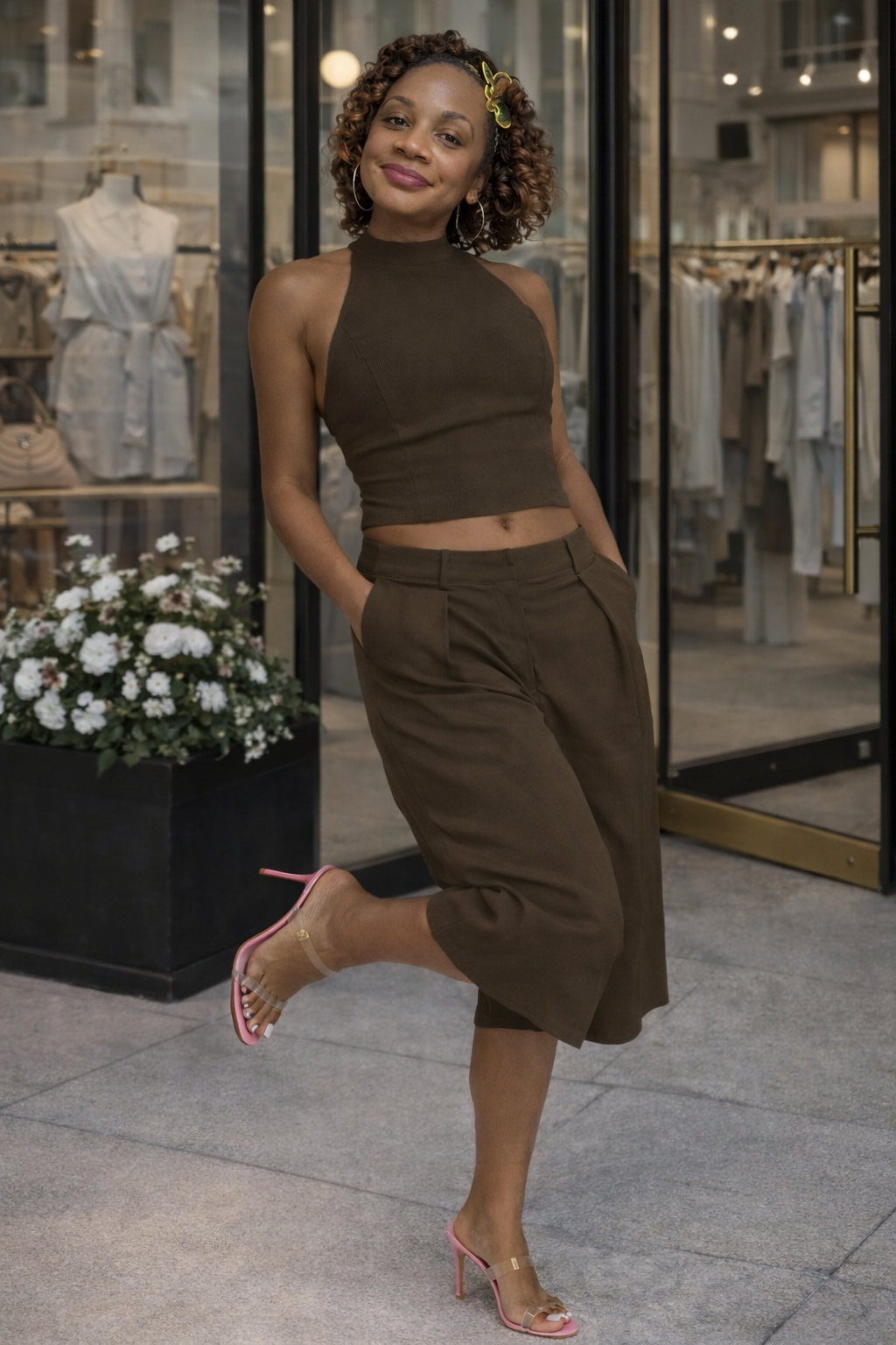 Casual Pleated Bermuda Shorts - Image 3